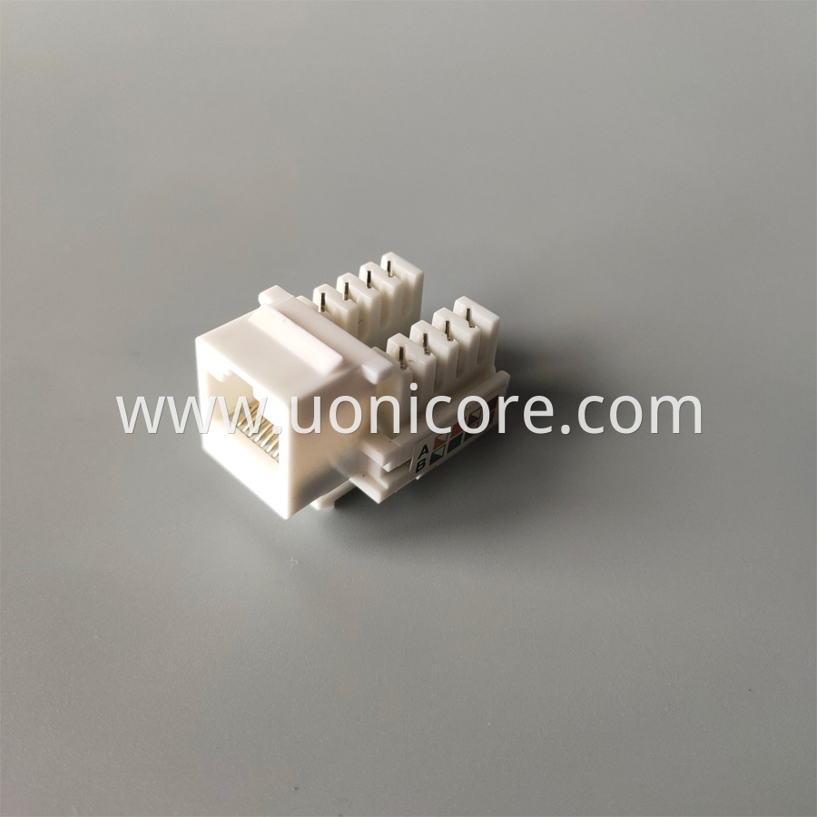 UNKJ077UC5E UTP RJ45 AMP Jack